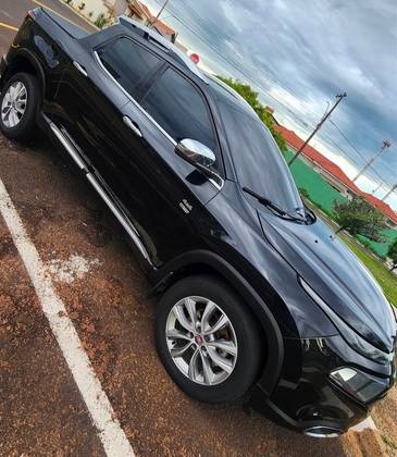FIAT TORO 2.0 16V TURBO DIESEL VOLCANO 4WD AT9 FIAT TORO 2.0 16V TURBO DIESEL VOLCANO 4WD AT9